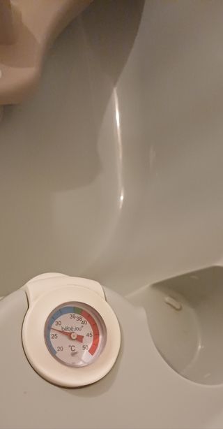 Bañera bebé Jou: Termómetro incorporado