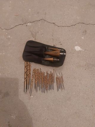 Brocas Titanio + 3 Brocas Escalonadas