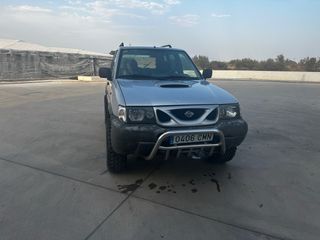 Nissan Terrano II 2003