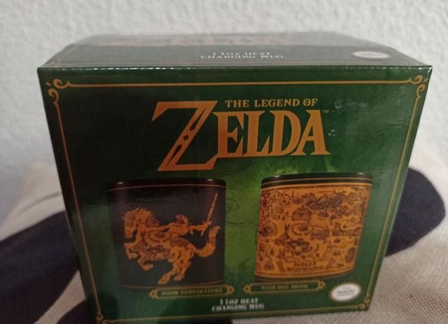 Taza Térmica Zelda Hyrule (Nintendo)