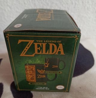 Taza Térmica Zelda Hyrule (Nintendo)