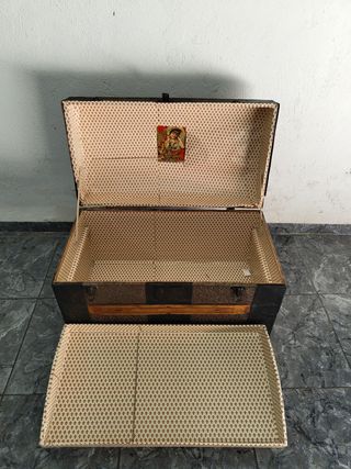 Baúl antiguo madera restaurado
