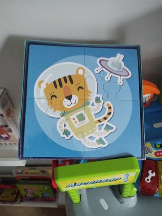 Puzzle 4 en 1 Toy Universe