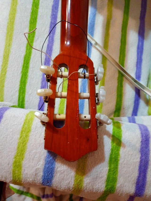 Guitarra clásica cadete