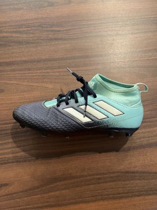 Zapatillas Adidas Fútbol - Negras y Verde Agua