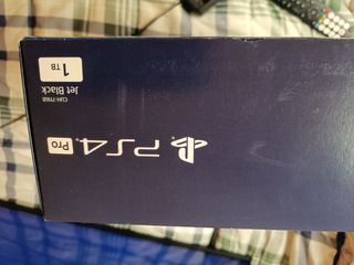 PS4 Pro 1TB + Fortnite