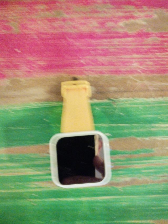 Reloj LED espejo - Amarillo