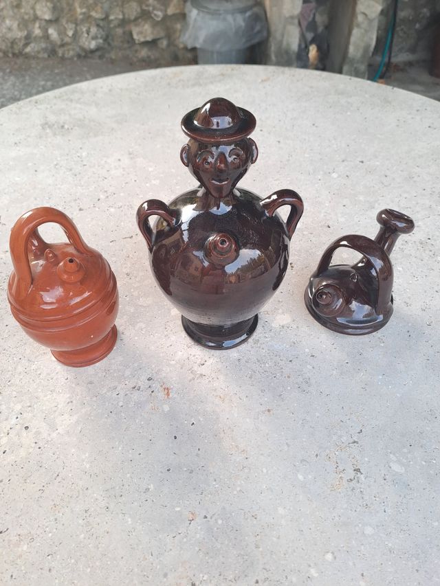 Bottiglie decorative in ceramica