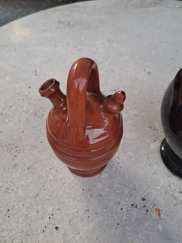 Bottiglie decorative in ceramica