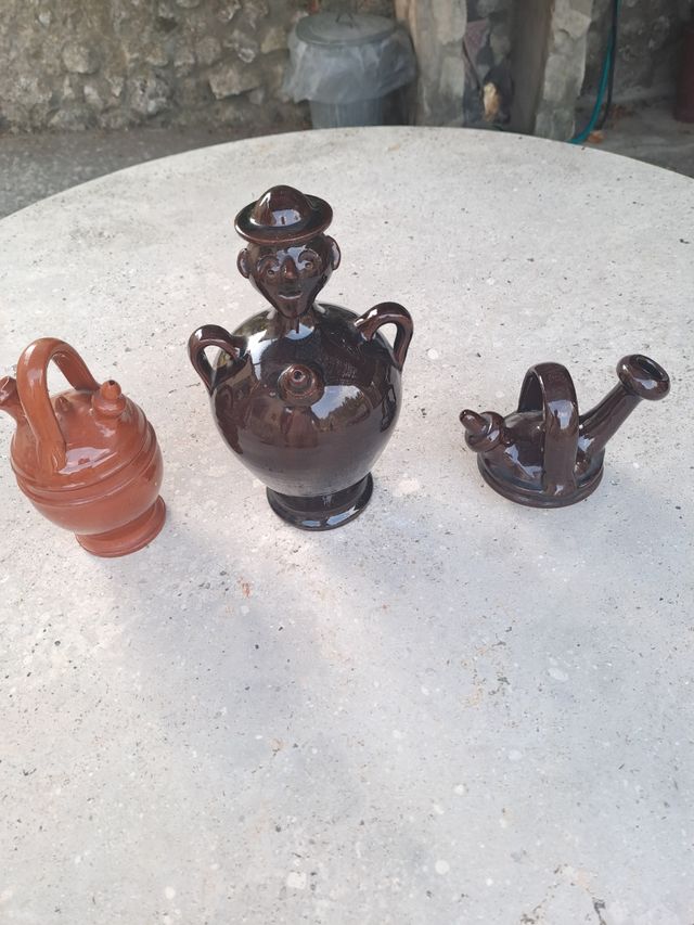 Bottiglie decorative in ceramica