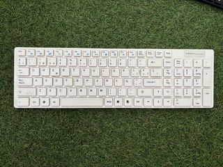 Teclado inalámbrico blanco 2.4 GHz