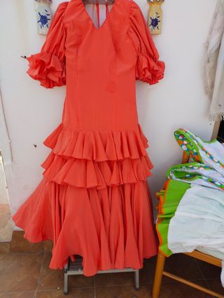 Trajes y faldas flamencas multicolor