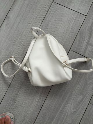 Mochila Infantil Blanca con Flores