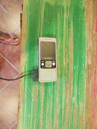 Sony Ericsson teléfono móvil rosa
T 303

