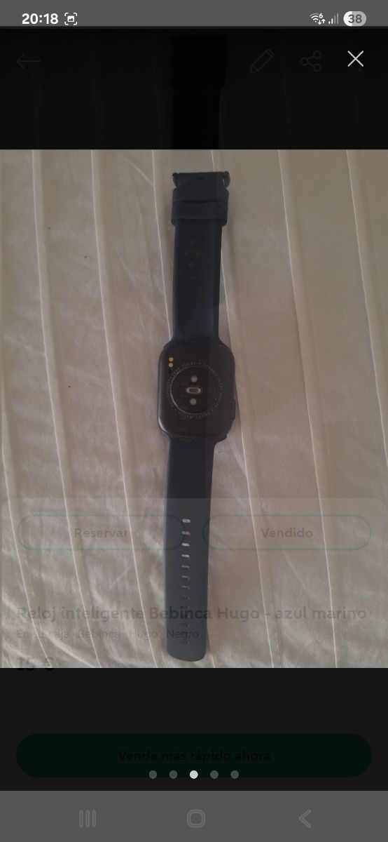 Reloj digital azul marino