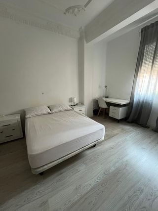Cama doble 135 x 190 cm con colchón y somier