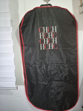 Funda traje Carolina Herrera - Negra/Roja