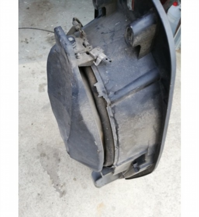 BAUL ASIENTO CON MECANISMO Y LUZ BMW C400X