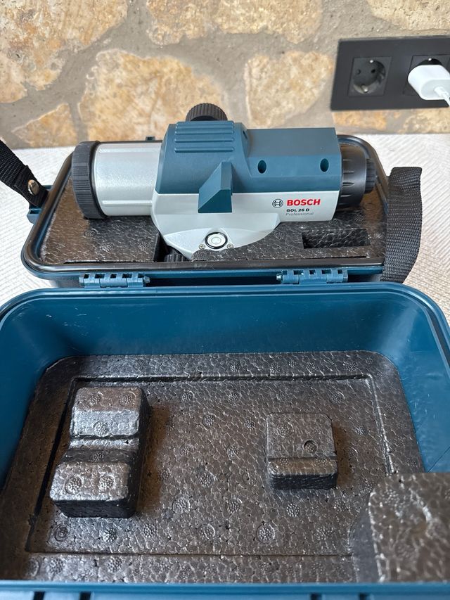 Nivel óptico Bosch GOL 26 D