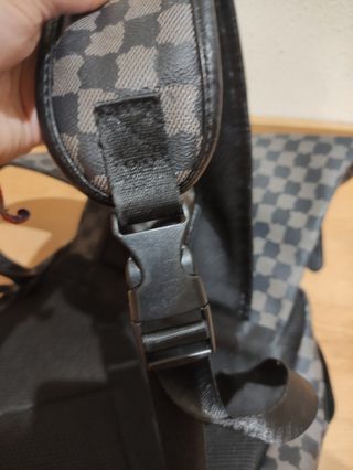 Mochila Negra Gris Cuadros