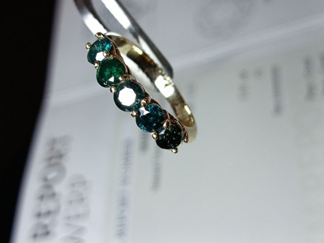 Anillo 5 diamantes 1.67 ct azul-verdeso 18k