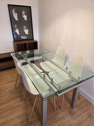 Mesa cristal extensible moderna