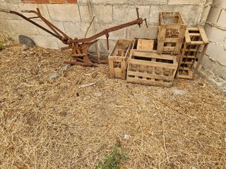 Cajas madera antiguas botellas