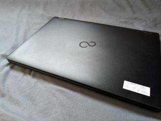 Portátil Fujitsu Lifebook E5511 i5 - 512GB - 16gb