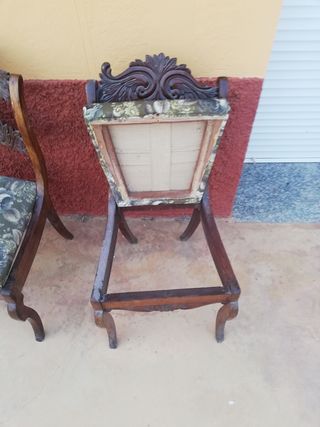 2 Sillas madera antiguas