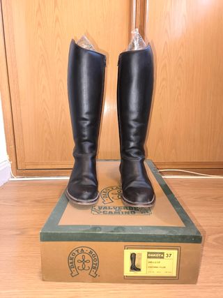 Valverde del Camino, Botas Dakota marrón, talla 37