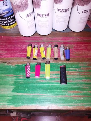 10 encendedores Clipper
1 bic grande 