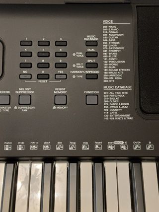 Yamaha PSR-E363 Teclado digital portátil. 