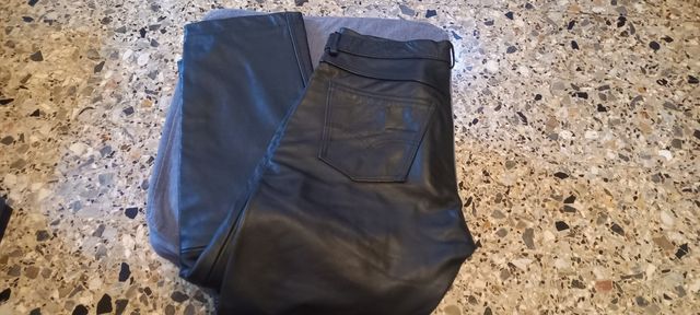 Pantaloni pelle biker neri marca  c.m.j.