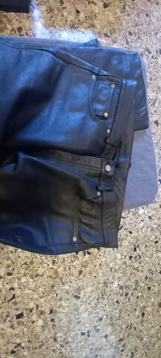 Pantaloni pelle biker neri marca  c.m.j.