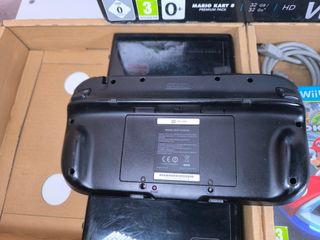 Wii U Premium Pack - Mario Kart 8.