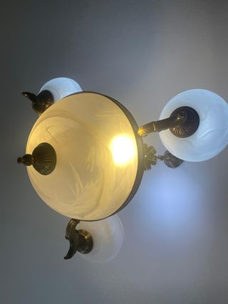 Lámpara de techo de cristal de roca y metal dorado