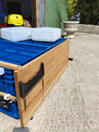 Mueble camper Volkswagen Touran con cama y cocina 
