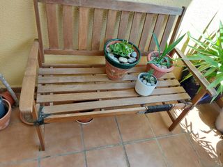 Mesa terraza + 2 sillas + banco -madera