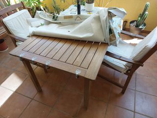 Mesa terraza + 2 sillas + banco -madera