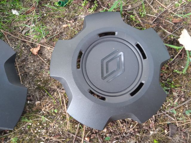 4 Tapacubos Renault Trafic