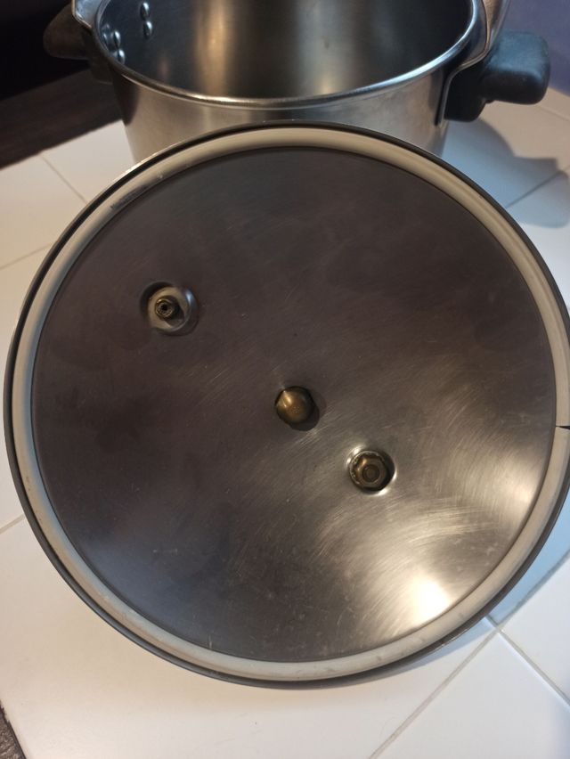 Olla a presión Magefesa vintage años 60