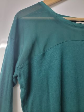 Top Zara semitransparente verde botella