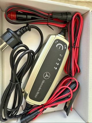 Cargador Mercedes-Benz