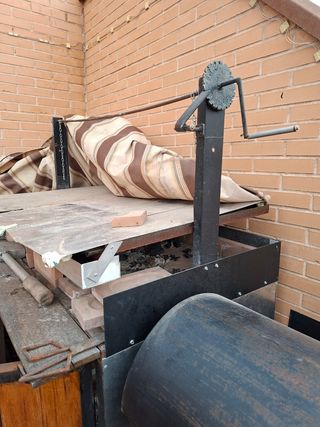 Barbacoa exterior hierro y madera