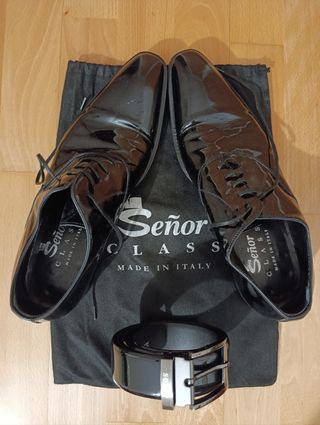 Zapatos negros Señor Class y cinturón