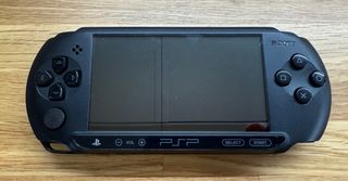 PSP E1004 negra - Sony
