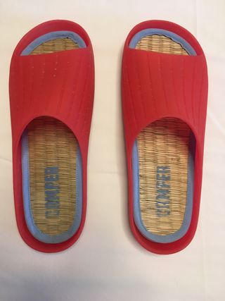 Chanclas Camper. Talla 42.