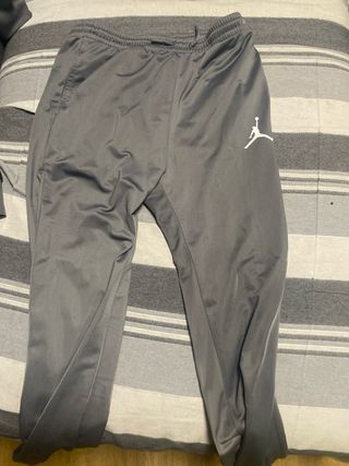 Sudadera Jordan gris-negra