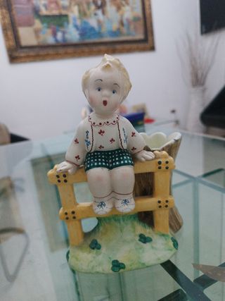Statuetta bimbo ceramica vintage