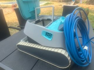 Limpiafondos piscina robot 